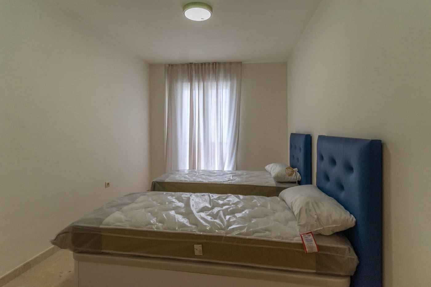 Piso de 2 habitaciones en Alhaurín el Grande en alquiler con garaje - 850 € (Ref: 10102665)