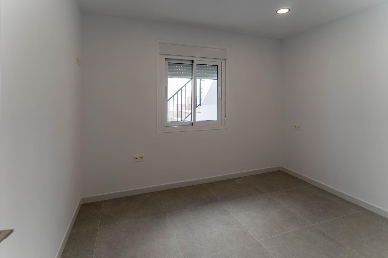 2 bedroom Flat for rent in Alhaurin el Grande with garage - € 1,000 (Ref: 10120246)