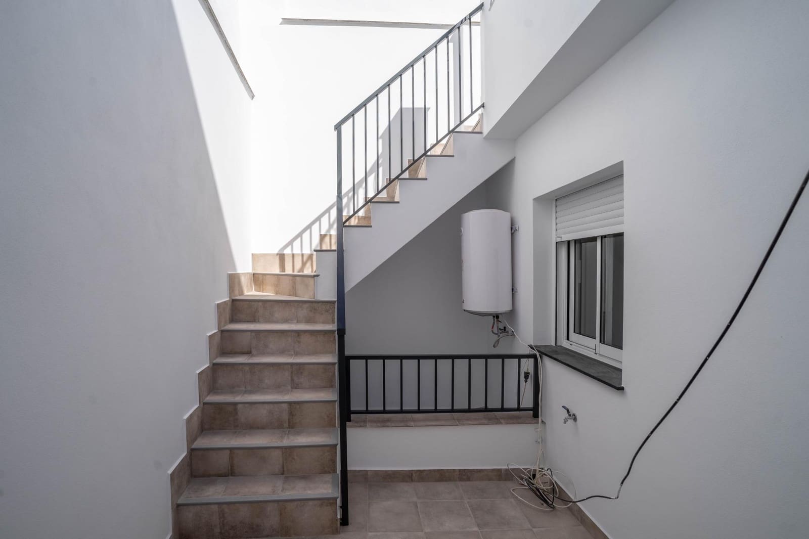 2 bedroom Flat for rent in Alhaurin el Grande with garage - € 1,000 (Ref: 10120246)