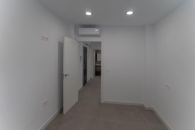 2 slaapkamer Flat te huur in Alhaurín el Grande met garage - € 1.000 (Ref: 10162288)