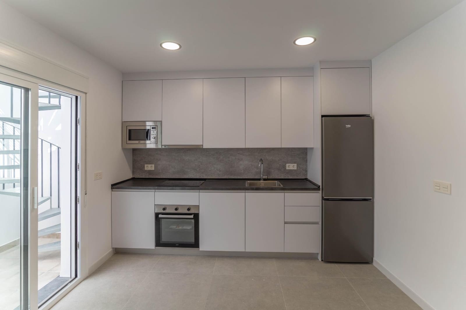 2 bedroom Flat for rent in Alhaurin el Grande with garage - € 1,000 (Ref: 10162288)