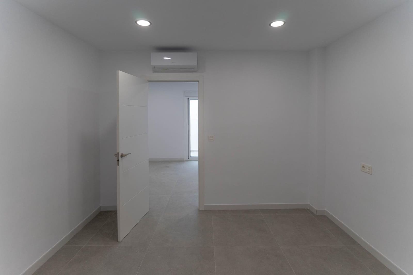 2 bedroom Flat for rent in Alhaurin el Grande with garage - € 1,000 (Ref: 10162288)