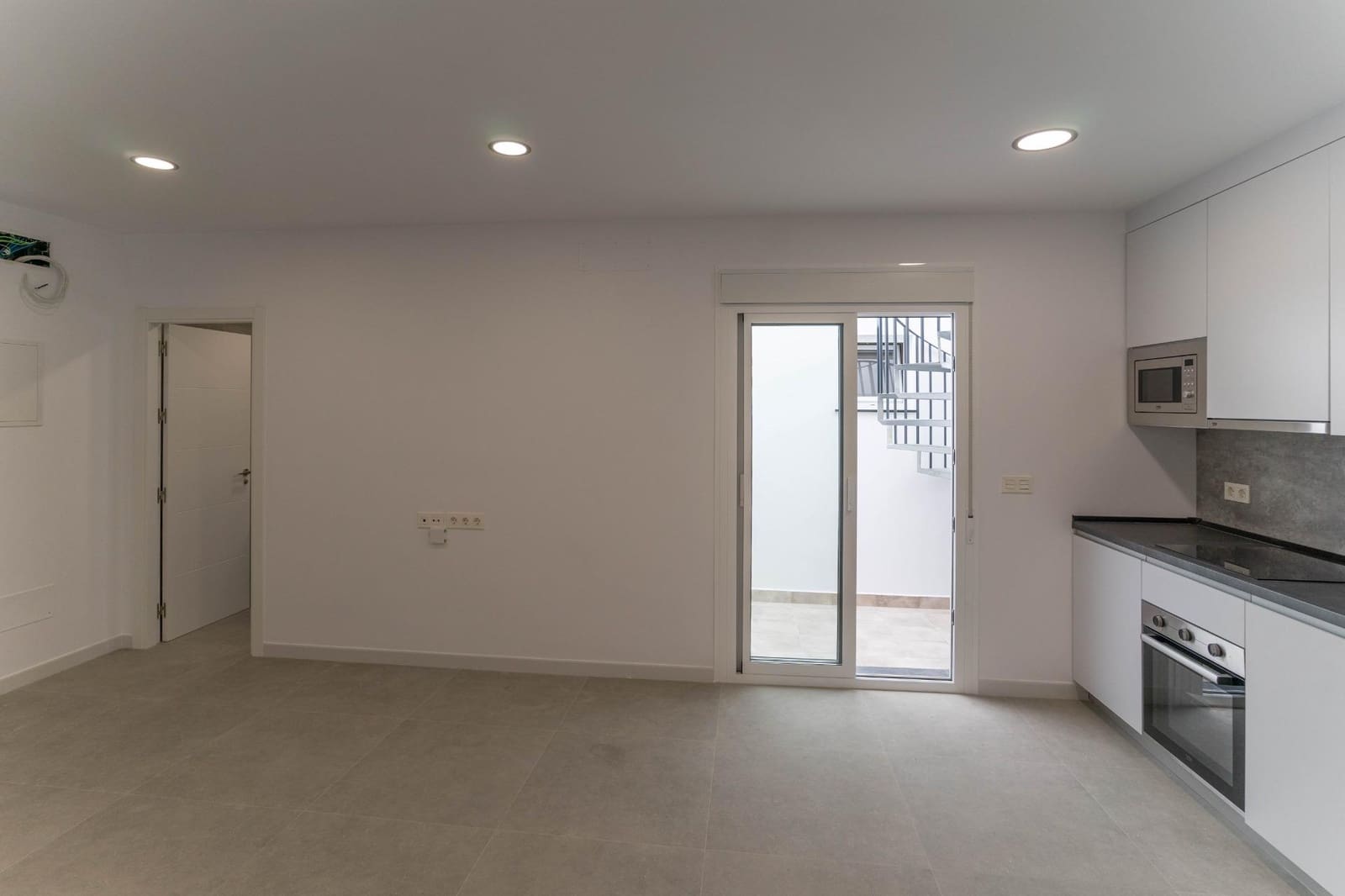 2 bedroom Flat for rent in Alhaurin el Grande with garage - € 1,000 (Ref: 10162288)