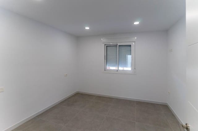 2 slaapkamer Flat te huur in Alhaurín el Grande met garage - € 1.000 (Ref: 10162288)