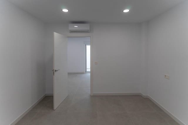 2 slaapkamer Flat te huur in Alhaurín el Grande met garage - € 1.000 (Ref: 10162288)