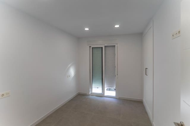 2 slaapkamer Flat te huur in Alhaurín el Grande met garage - € 1.000 (Ref: 10162288)