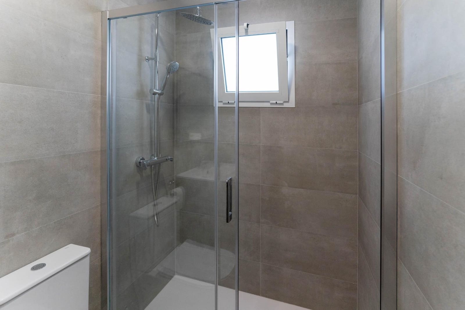 2 bedroom Flat for rent in Alhaurin el Grande with garage - € 1,000 (Ref: 10162288)