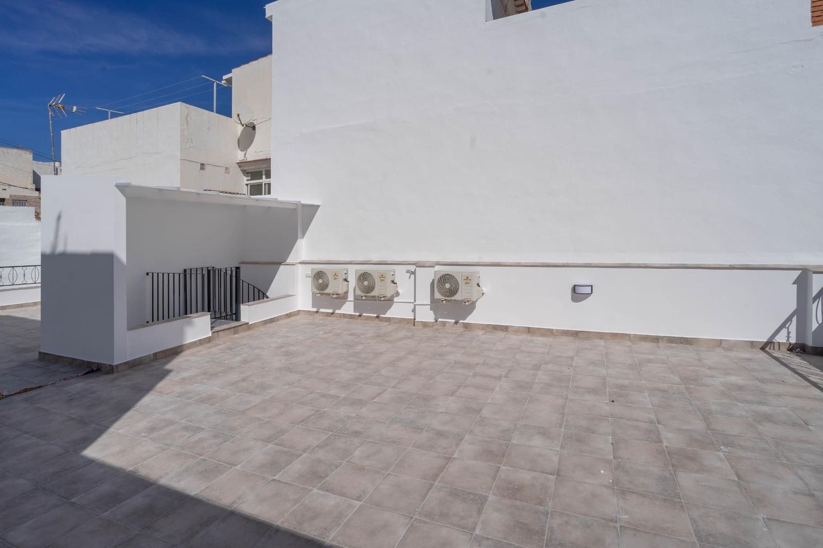 2 bedroom Flat for rent in Alhaurin el Grande with garage - € 1,000 (Ref: 10162288)
