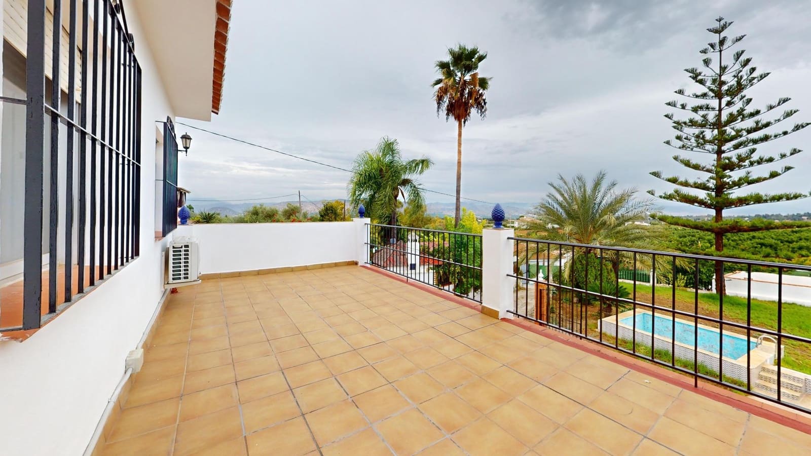 4 bedroom Villa for sale in Alhaurin el Grande with pool garage - € 500,000 (Ref: 10168478)