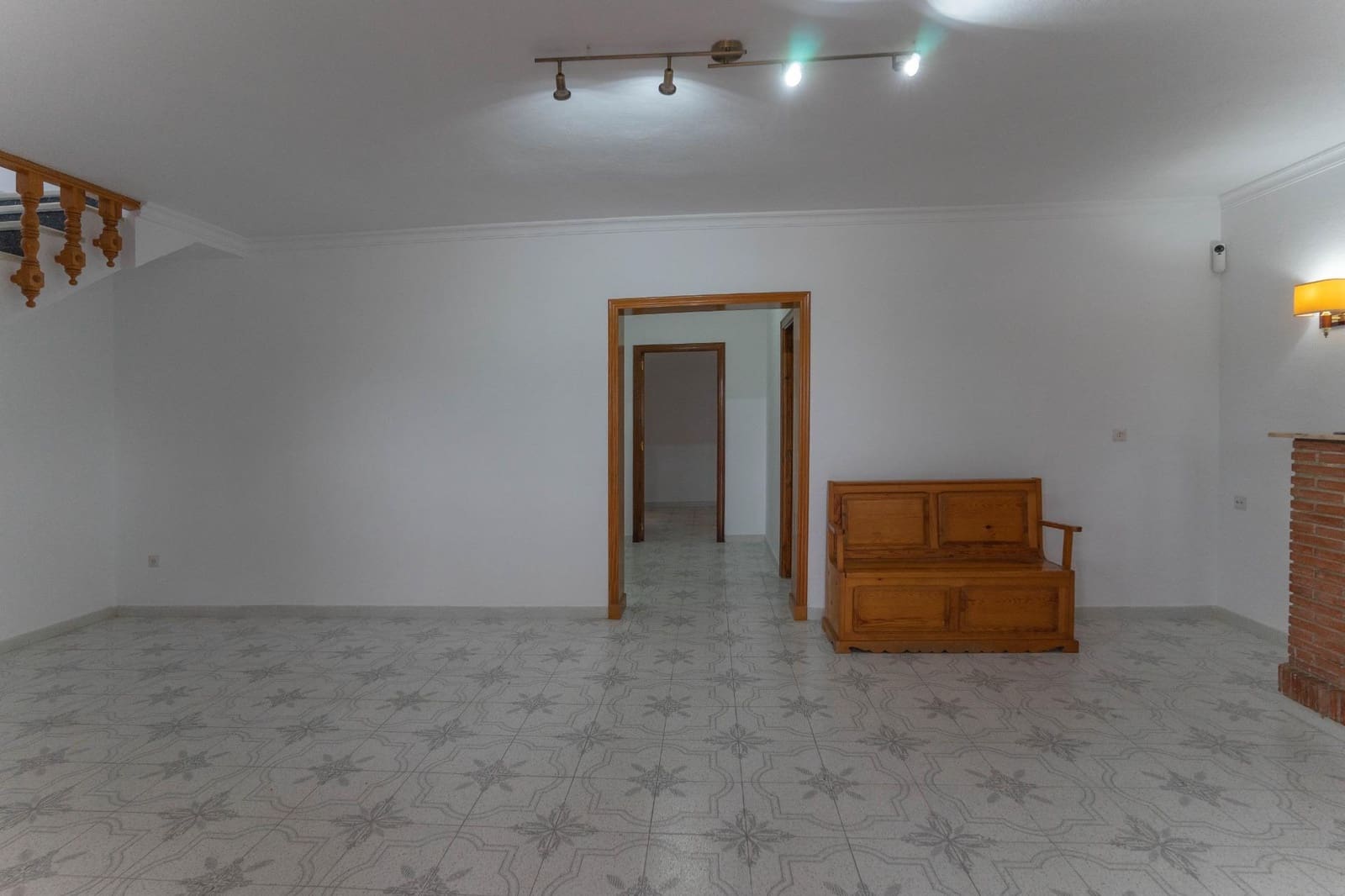 4 bedroom Villa for sale in Alhaurin el Grande with pool garage - € 500,000 (Ref: 10168478)