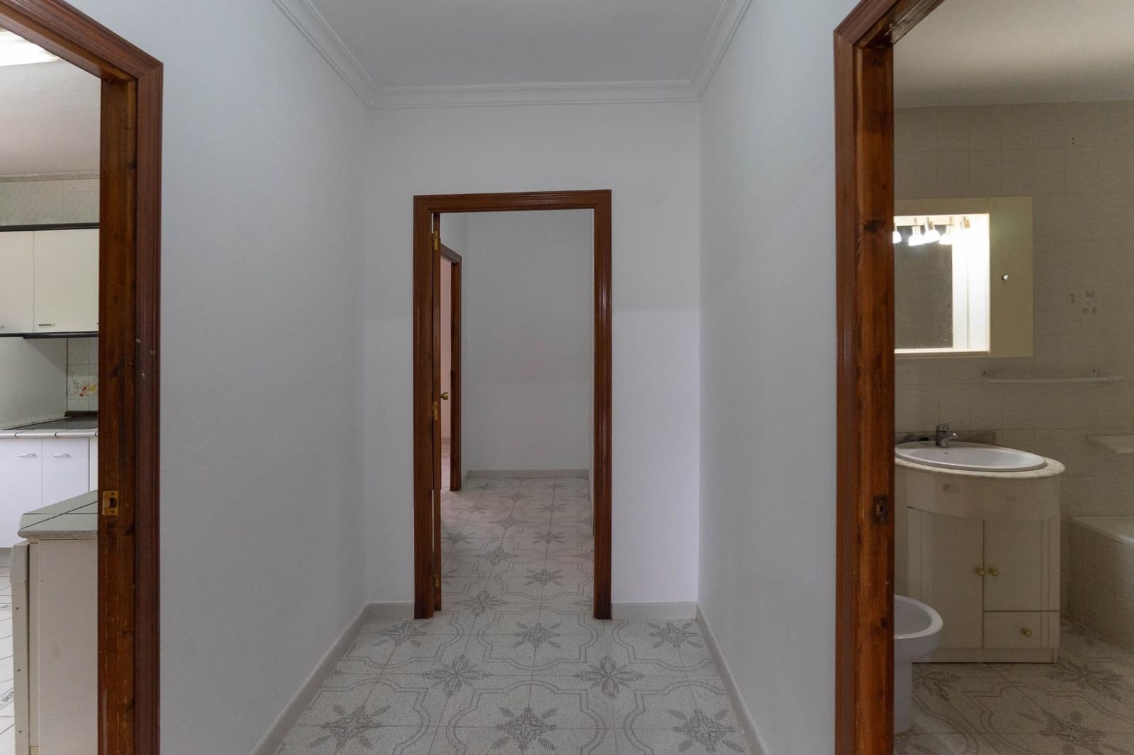 4 bedroom Villa for sale in Alhaurin el Grande with pool garage - € 500,000 (Ref: 10168478)