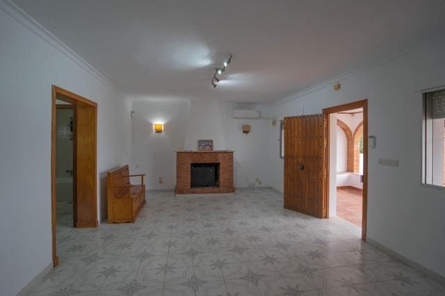 Chalet de 4 habitaciones en Alhaurín el Grande en venta con piscina garaje - 500.000 € (Ref: 10168478)