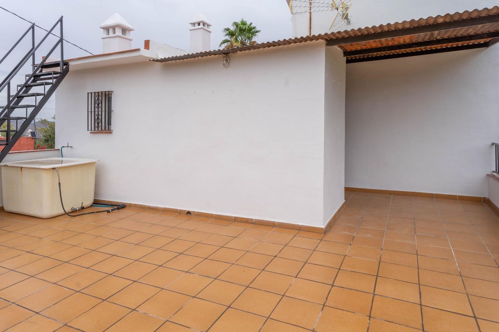 4 bedroom Villa for sale in Alhaurin el Grande with pool garage - € 500,000 (Ref: 10168478)