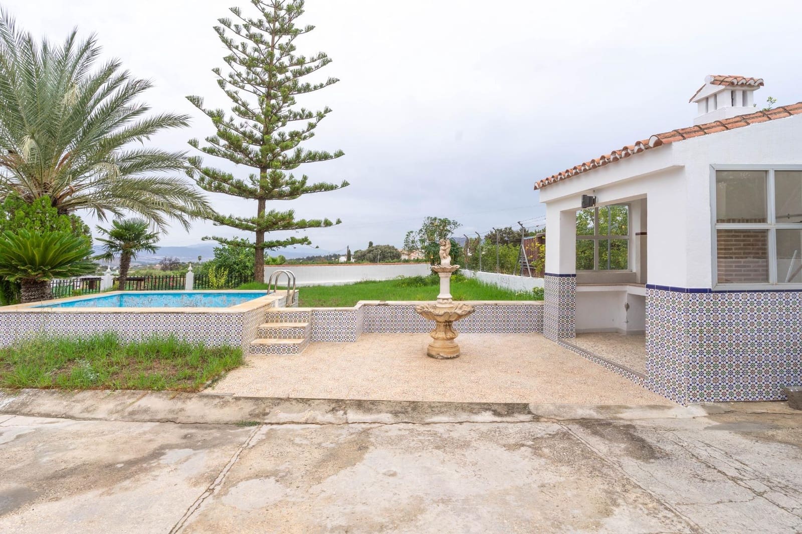 4 bedroom Villa for sale in Alhaurin el Grande with pool garage - € 500,000 (Ref: 10168478)