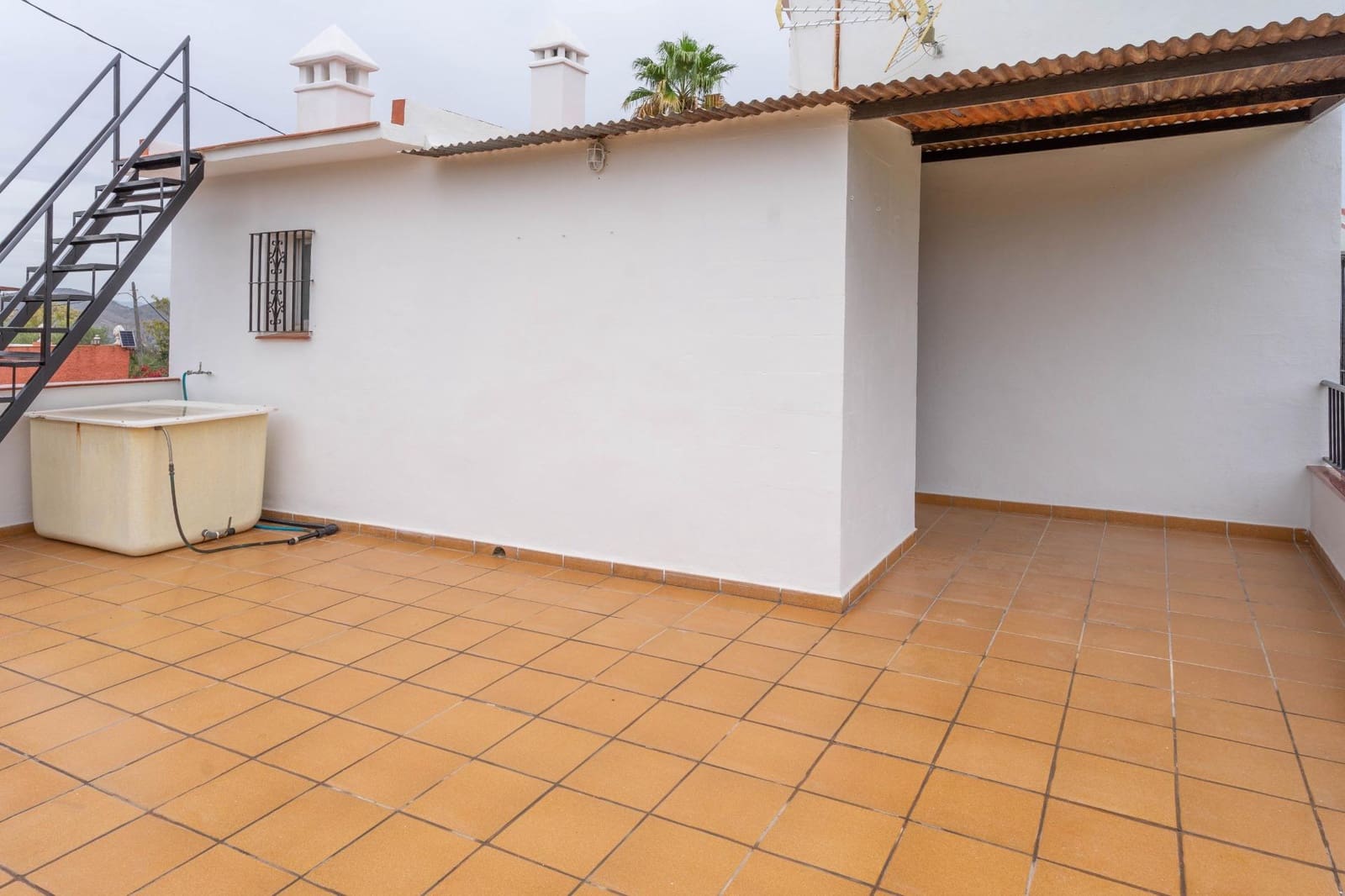 4 bedroom Villa for sale in Alhaurin el Grande with pool garage - € 500,000 (Ref: 10168478)