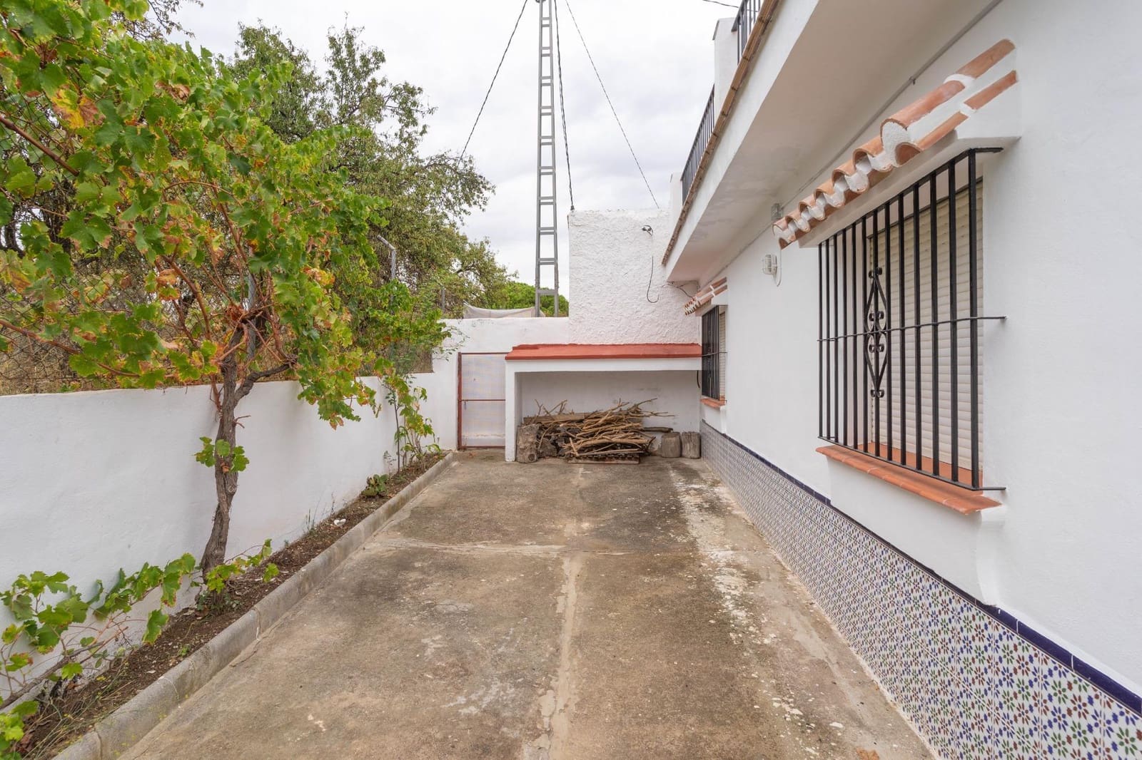 4 bedroom Villa for sale in Alhaurin el Grande with pool garage - € 500,000 (Ref: 10168478)