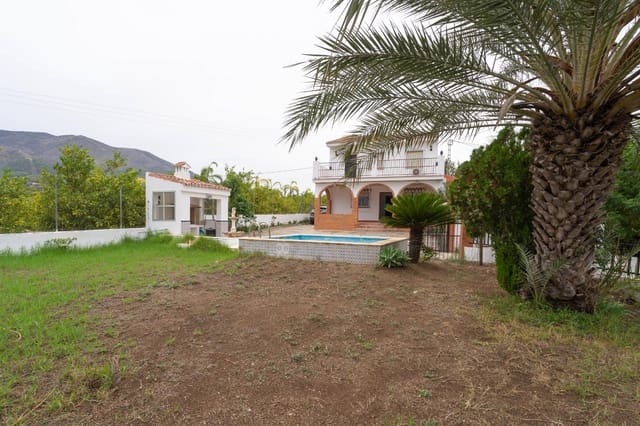 Chalet de 4 habitaciones en Alhaurín el Grande en venta con piscina garaje - 500.000 € (Ref: 10168478)