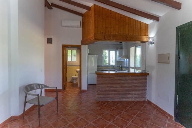Chalet de 2 habitaciones en Alhaurín el Grande en alquiler con garaje - 1.200 € (Ref: 5350712)