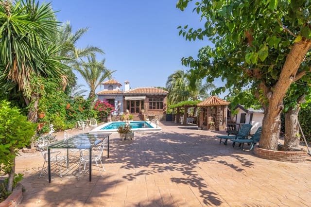 3 bedroom Villa for rent in Alhaurín de la Torre with pool garage - € 1,700 (Ref: 5480856)