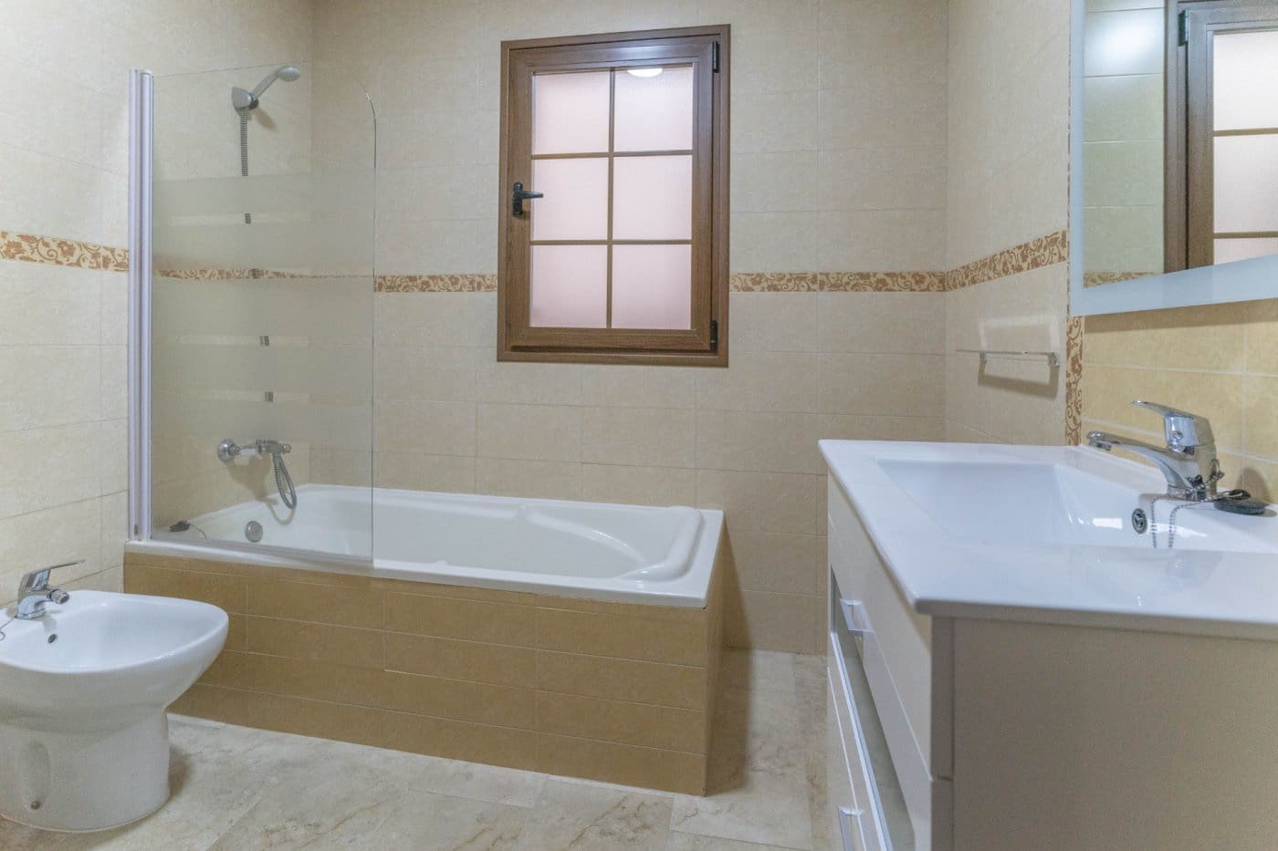 3 bedroom Flat for rent in Alhaurin el Grande - € 1,000 (Ref: 5503913)