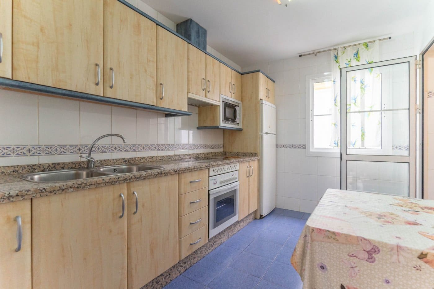 3 soveværelse Lejlighed til leje i Alhaurin el Grande med garage - € 900 (Ref: 5587553)