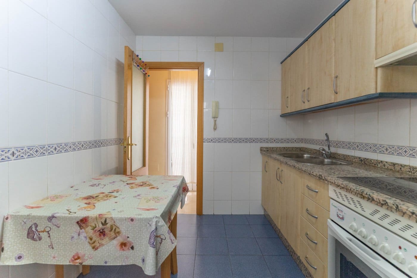 3 soveværelse Lejlighed til leje i Alhaurin el Grande med garage - € 900 (Ref: 5587553)