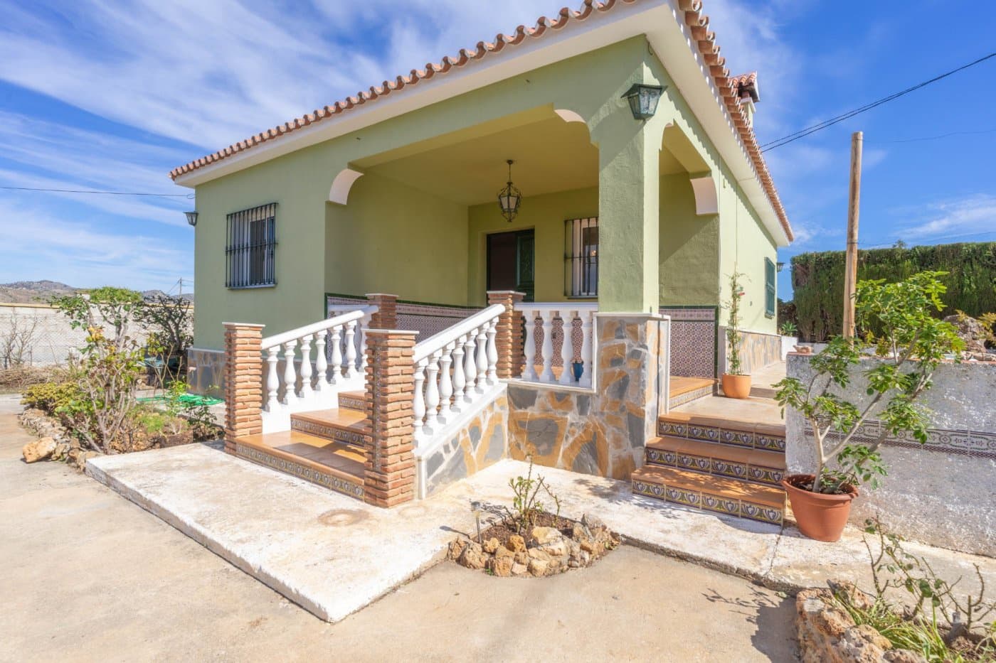 3 bedroom Villa for rent in Alhaurin de la Torre with pool - € 1,800 (Ref: 5619612)