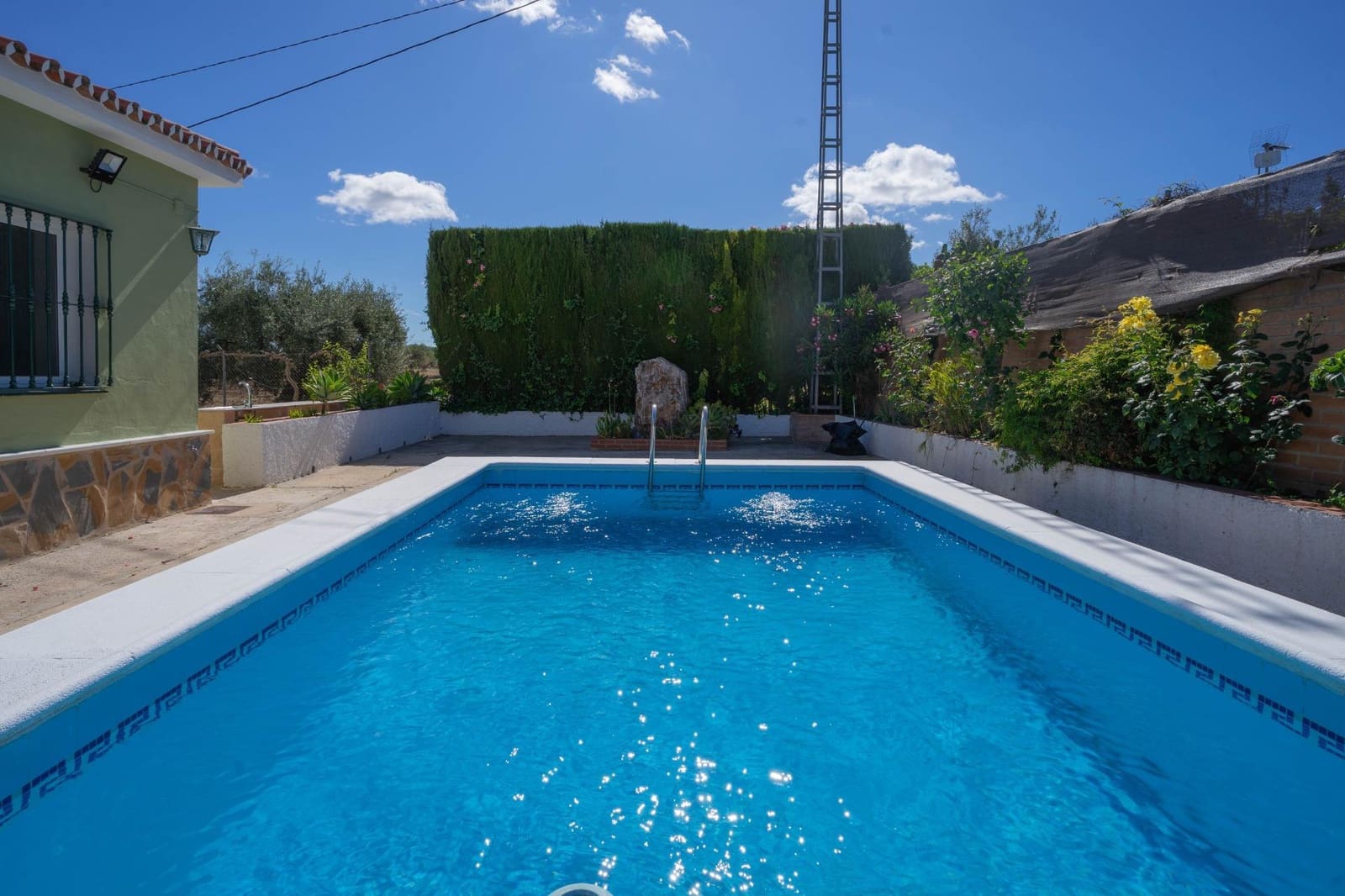 3 bedroom Villa for rent in Alhaurin de la Torre with pool - € 1,800 (Ref: 5619612)