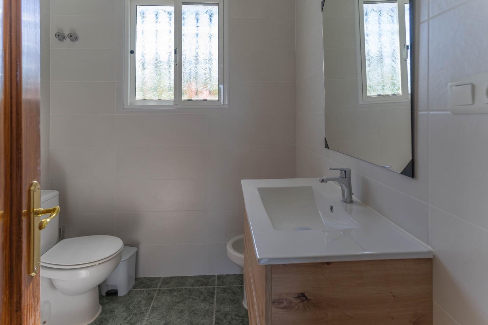 3 bedroom Villa for rent in Alhaurin de la Torre with pool - € 1,800 (Ref: 5619612)