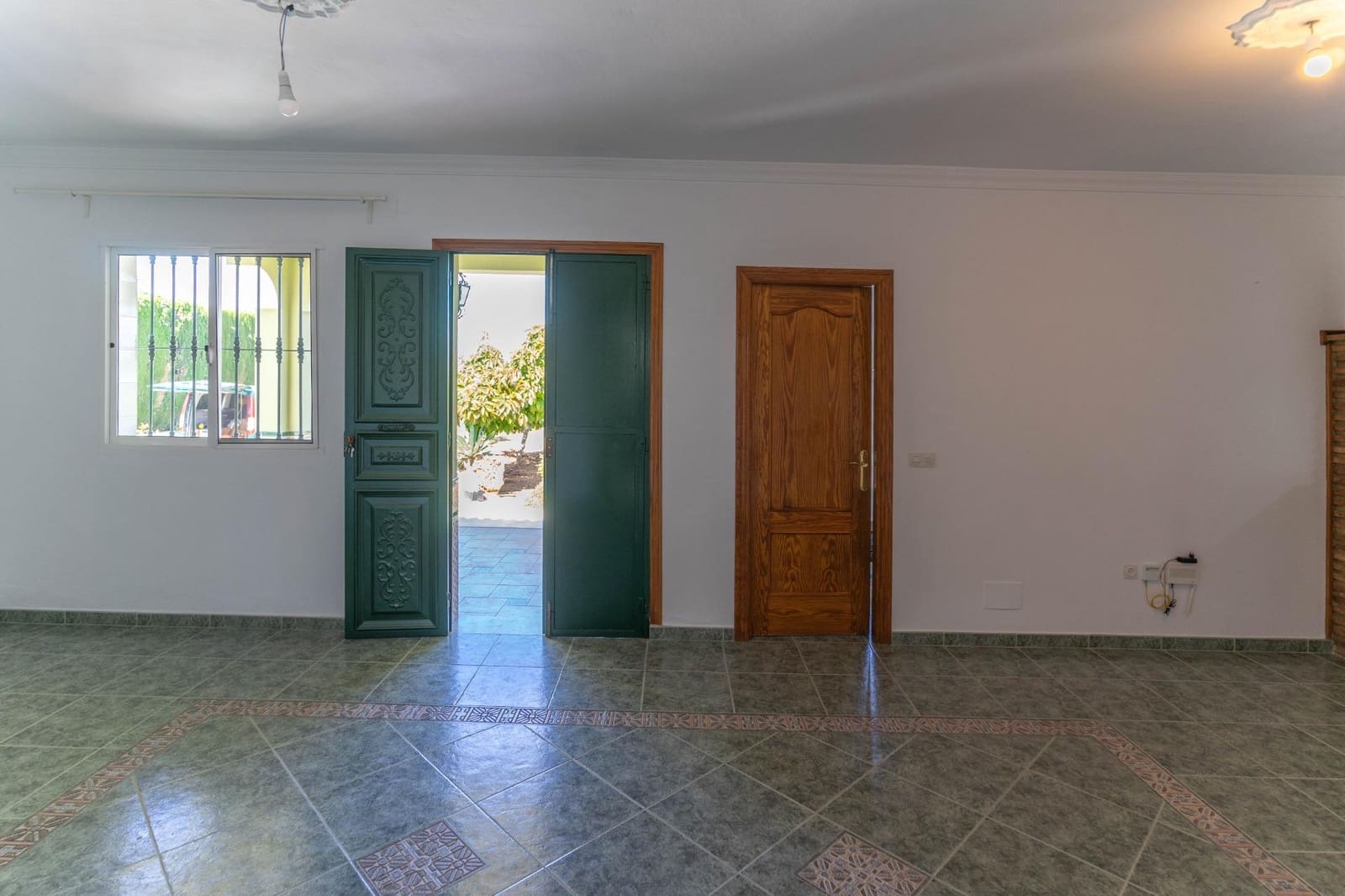 3 bedroom Villa for rent in Alhaurin de la Torre with pool - € 1,800 (Ref: 5619612)