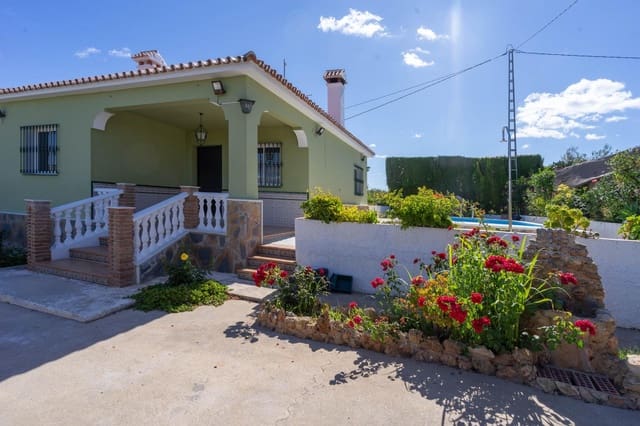 3 bedroom Villa for rent in Alhaurín de la Torre with pool - € 1,800 (Ref: 5619612)