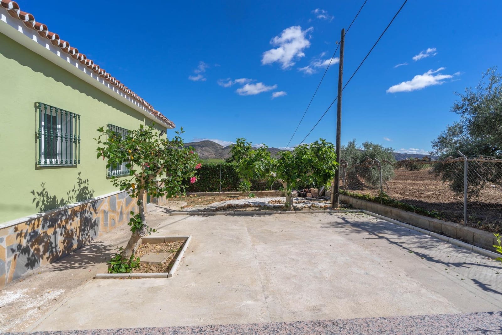 3 bedroom Villa for rent in Alhaurin de la Torre with pool - € 1,800 (Ref: 5619612)