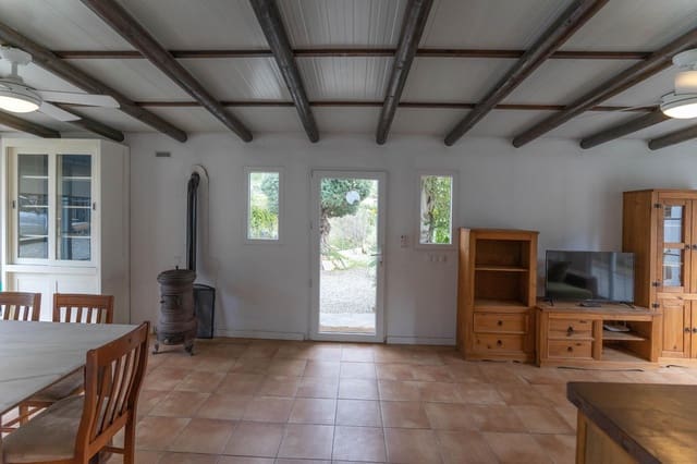1 makuuhuone Huvila vuokrattavana paikassa Coín mukana uima-altaan - 1 500 € (Ref: 5633966)