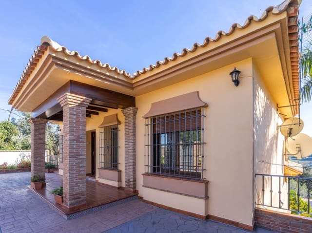 5 bedroom Villa for rent in Alhaurín de la Torre with pool - € 4,800 (Ref: 5691635)