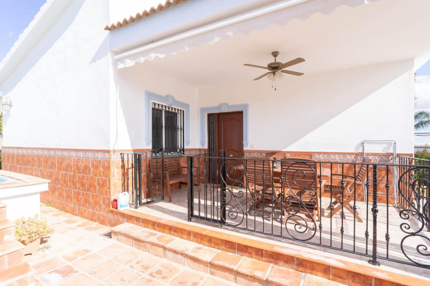 3 bedroom Villa for rent in Alhaurin de la Torre with pool garage - € 1,400 (Ref: 5803187)