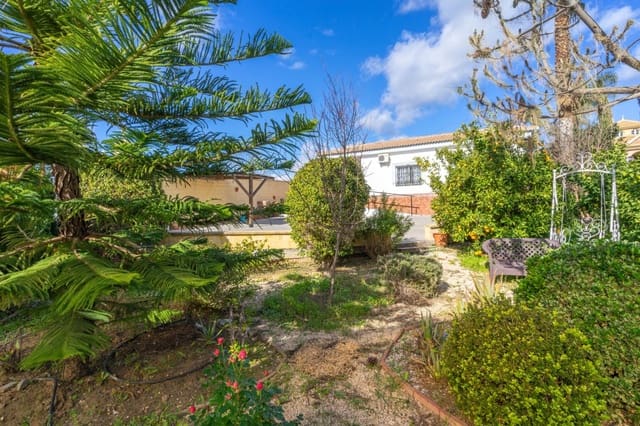 Chalet de 3 habitaciones en Alhaurín de la Torre en alquiler con piscina garaje - 1.400 € (Ref: 5803187)