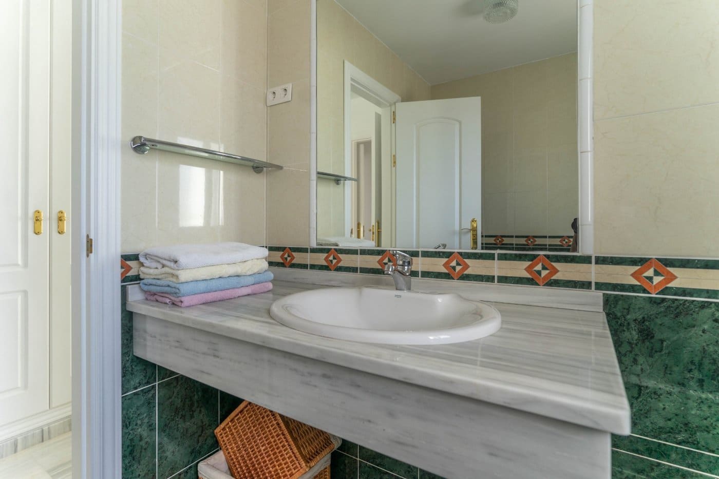 2 bedroom Flat for rent in Alhaurin Golf with pool garage - € 1,250 (Ref: 5925751)