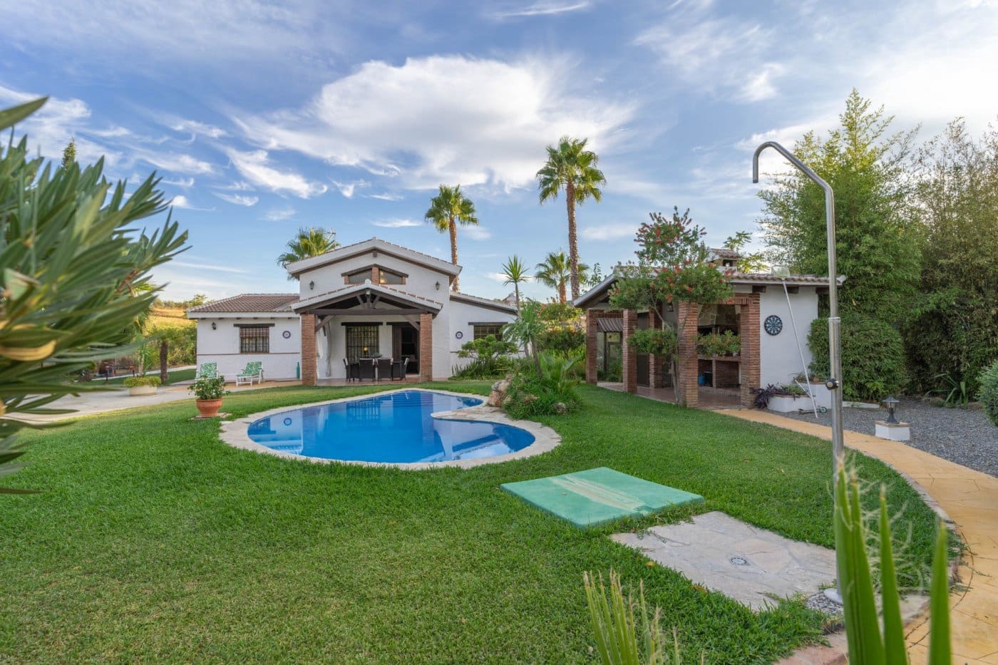 5 sypialnia Willa na sprzedaż w Alhaurin el Grande z basenem garażem - 850 000 € (Ref: 6168001)