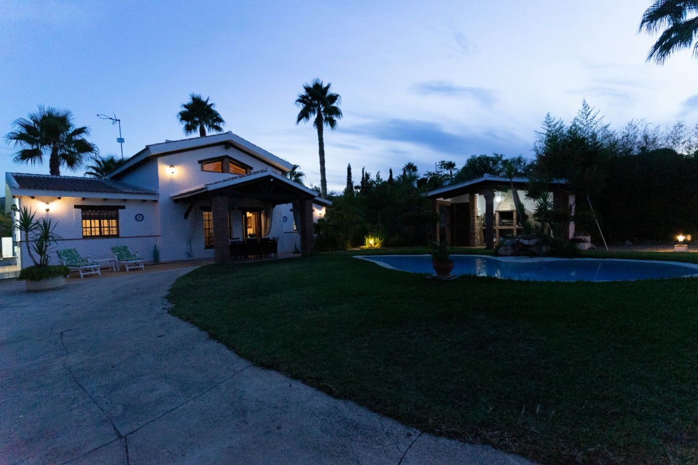 5 sypialnia Willa na sprzedaż w Alhaurin el Grande z basenem garażem - 850 000 € (Ref: 6168001)