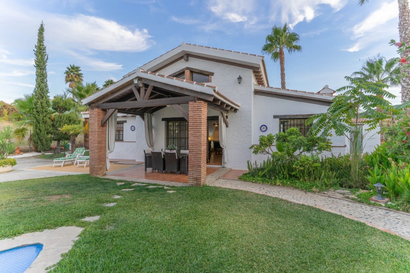 5 sypialnia Willa na sprzedaż w Alhaurin el Grande z basenem garażem - 850 000 € (Ref: 6168001)