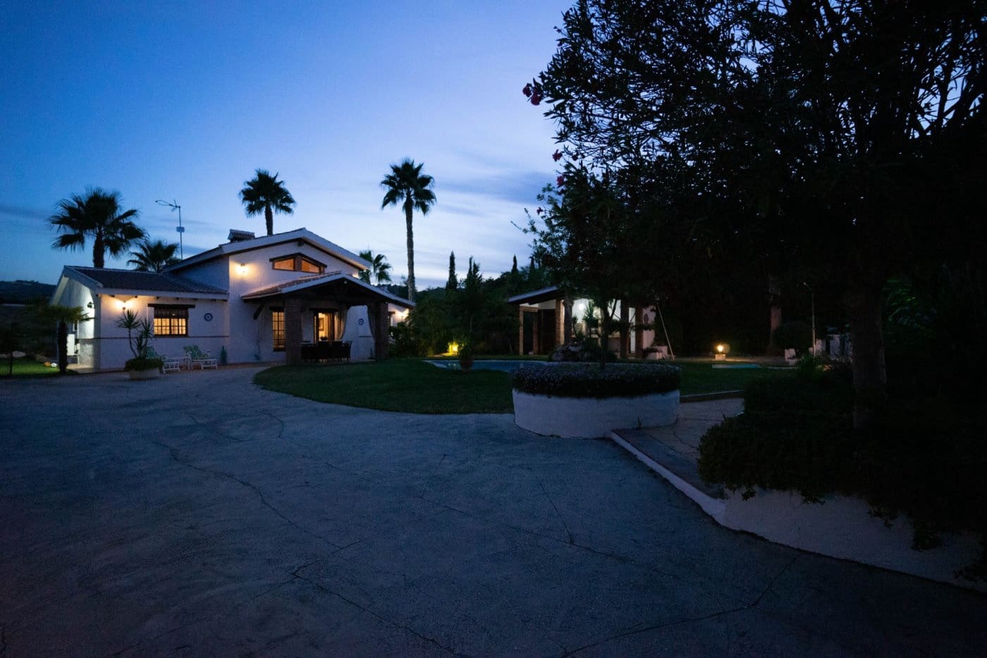 5 sypialnia Willa na sprzedaż w Alhaurin el Grande z basenem garażem - 850 000 € (Ref: 6168001)