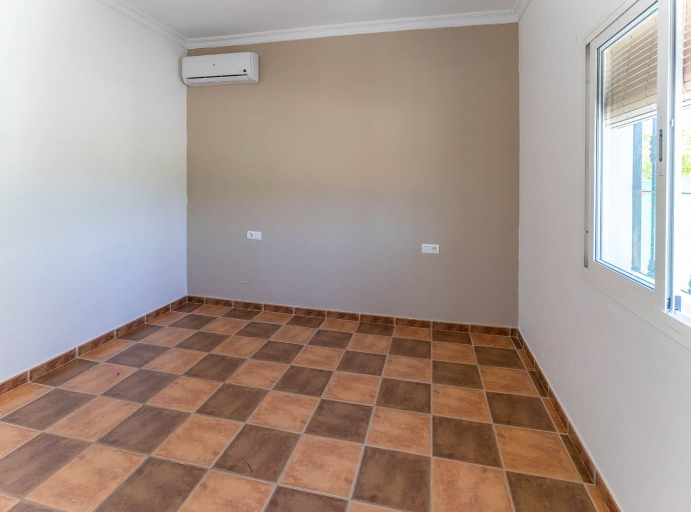 Chalet de 3 habitaciones en Alhaurín el Grande en venta con piscina - 450.000 € (Ref: 6168006)