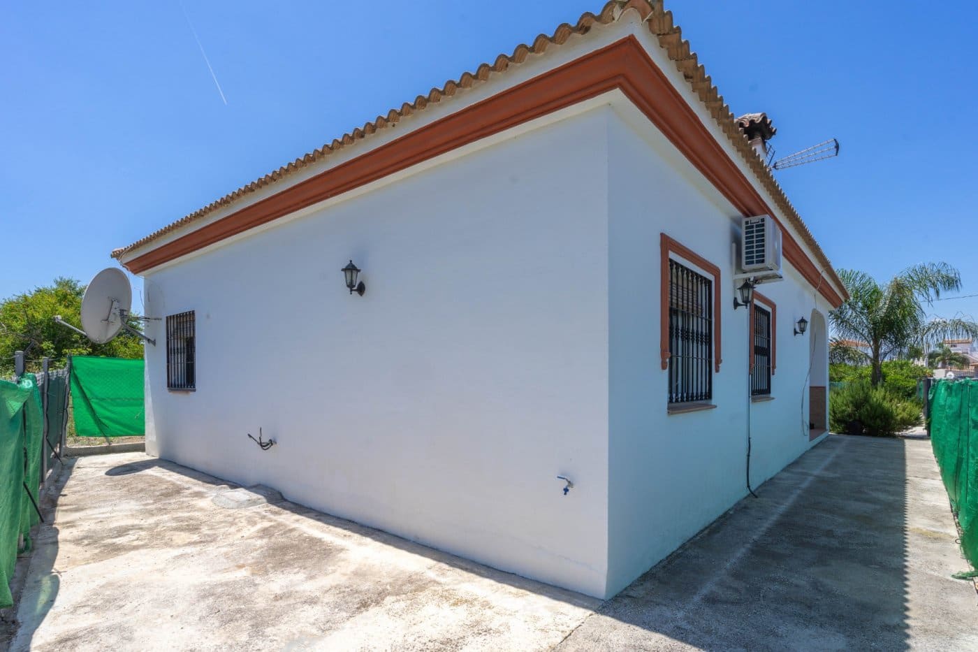 Chalet de 3 habitaciones en Alhaurín el Grande en venta con piscina - 450.000 € (Ref: 6168006)