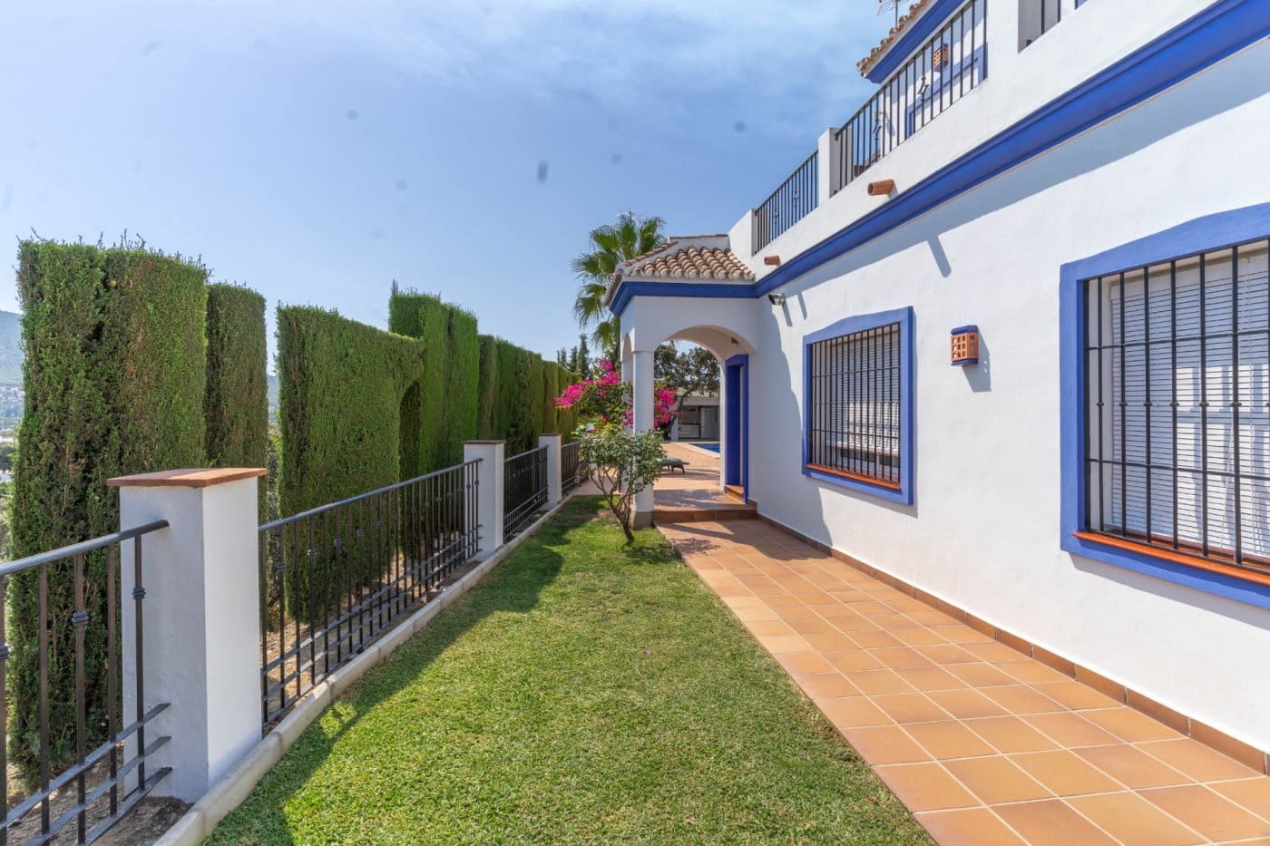 3 soveværelse Villa til leje i Alhaurin el Grande med swimmingpool garage - € 2.200 (Ref: 6317793)