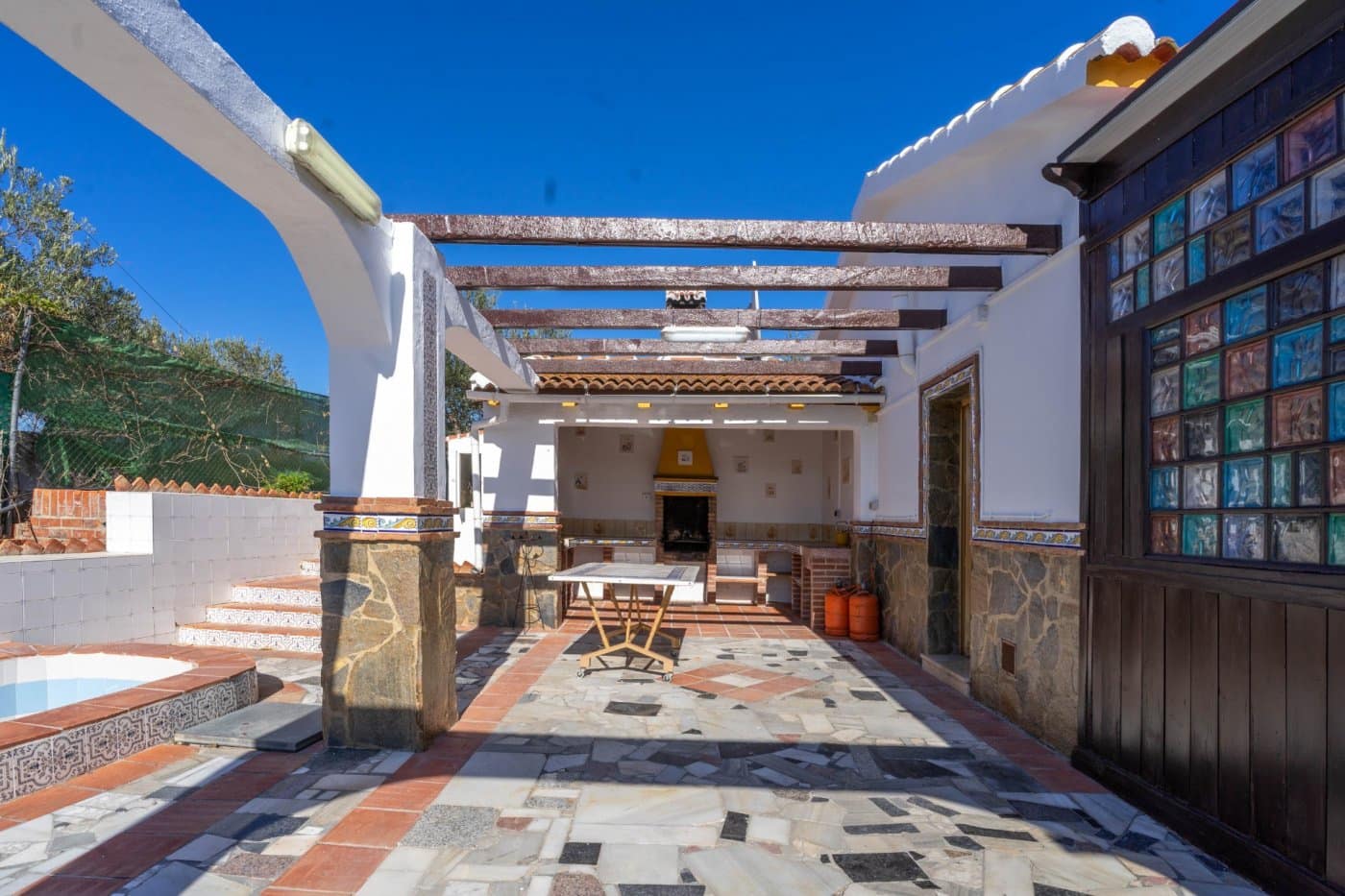 2 bedroom Villa for rent in Alhaurin el Grande with pool garage - € 1,500 (Ref: 6431280)