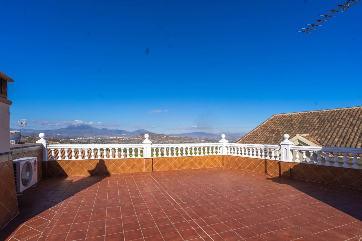 3 sypialnia Dom szeregowy do wynajęcia w Alhaurin el Grande z garażem - 1 500 € (Ref: 6444168)