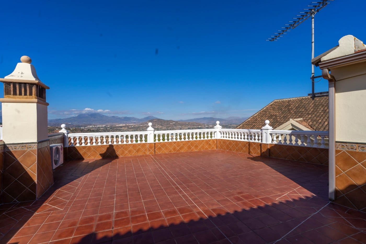 3 sypialnia Dom szeregowy do wynajęcia w Alhaurin el Grande z garażem - 1 500 € (Ref: 6444168)