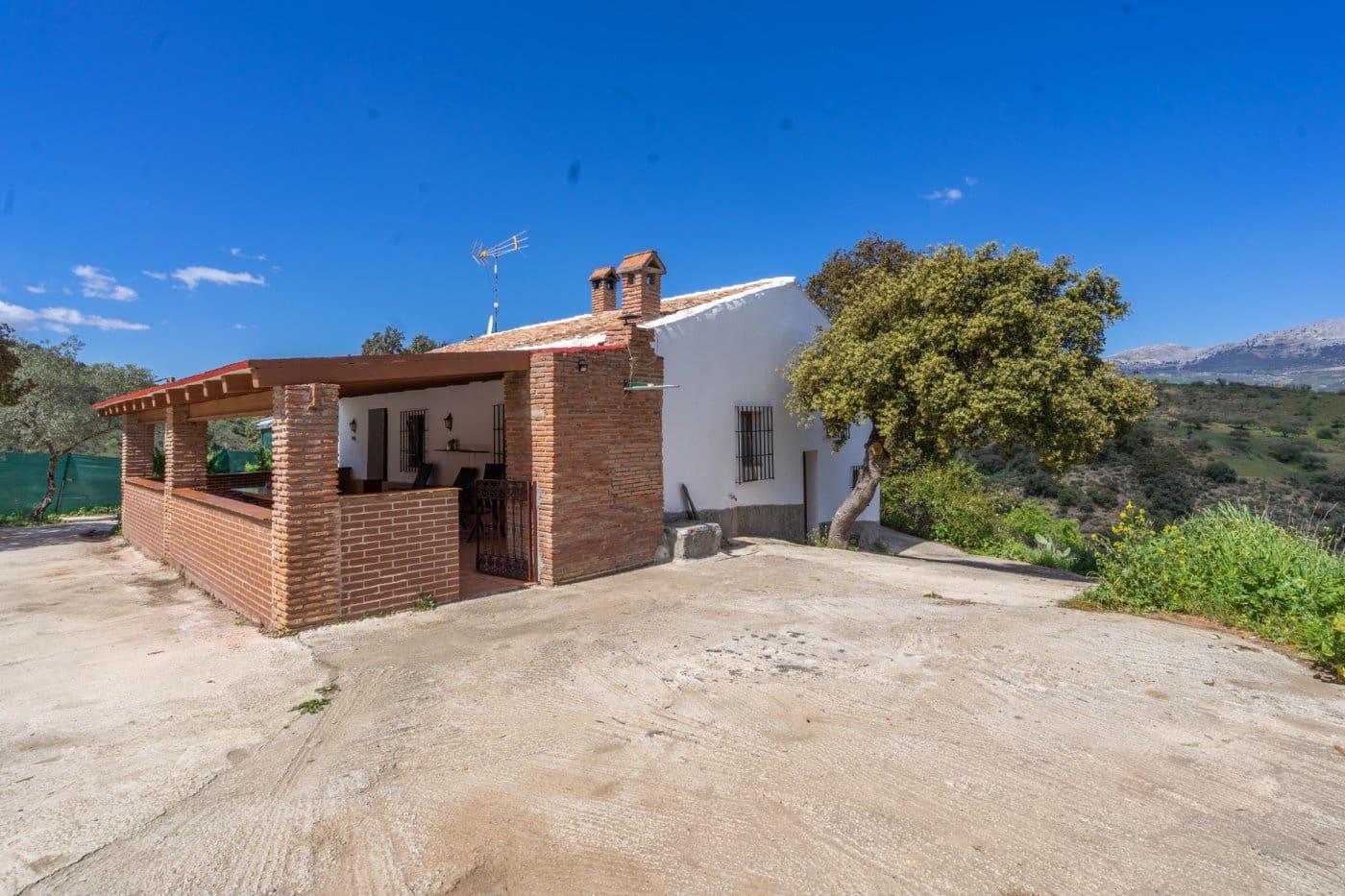 2 soveværelse Villa til salg i Malaga by med swimmingpool - € 550.000 (Ref: 6475869)