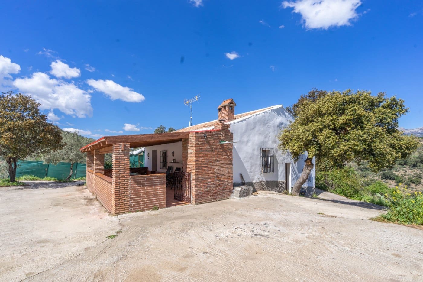 2 soveværelse Villa til salg i Malaga by med swimmingpool - € 550.000 (Ref: 6475869)