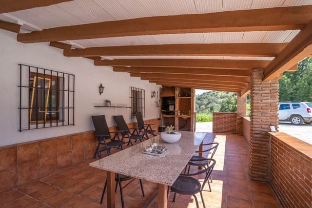 2 soveværelse Villa til salg i Málaga by med swimmingpool - € 550.000 (Ref: 6475869)